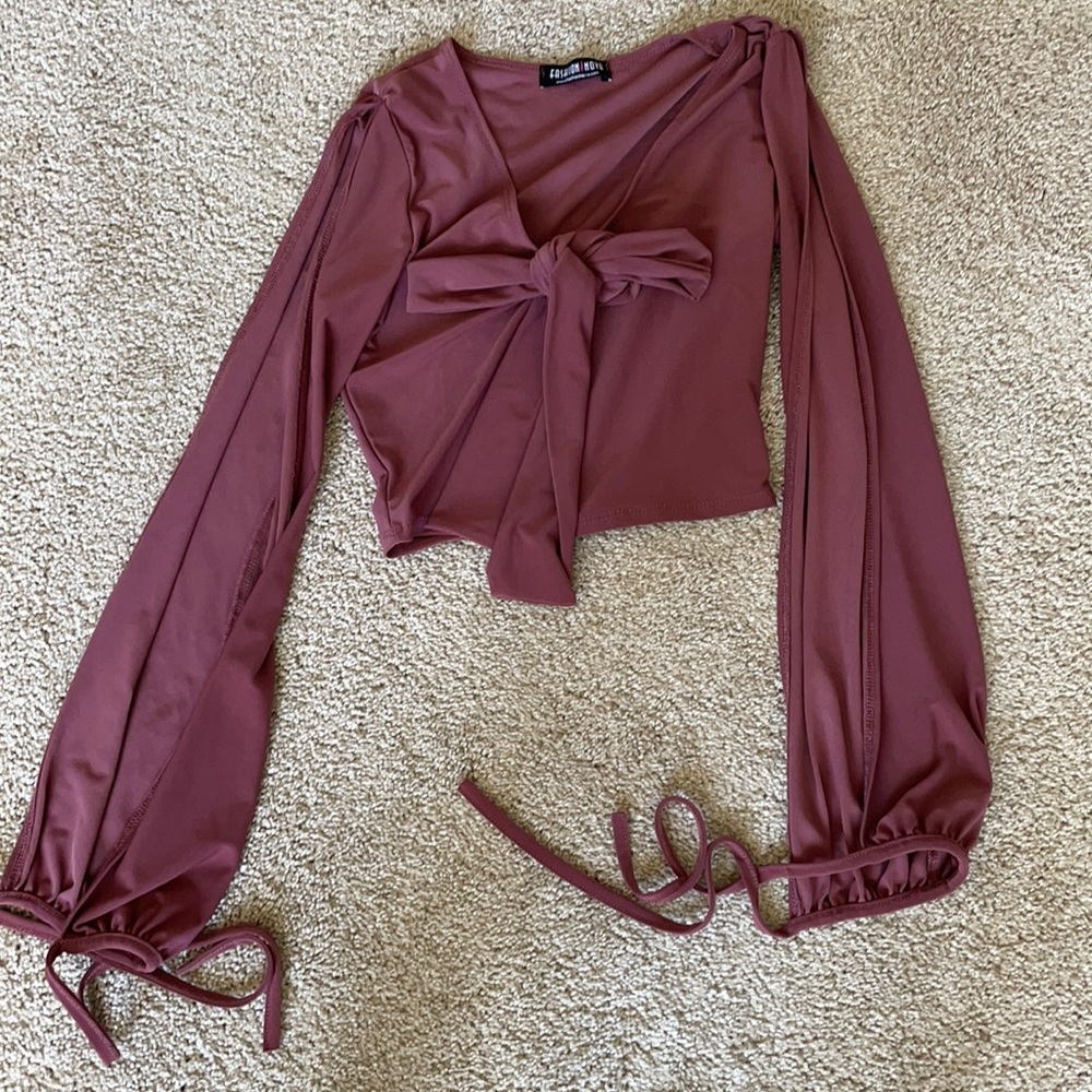 Fashion nova crop top